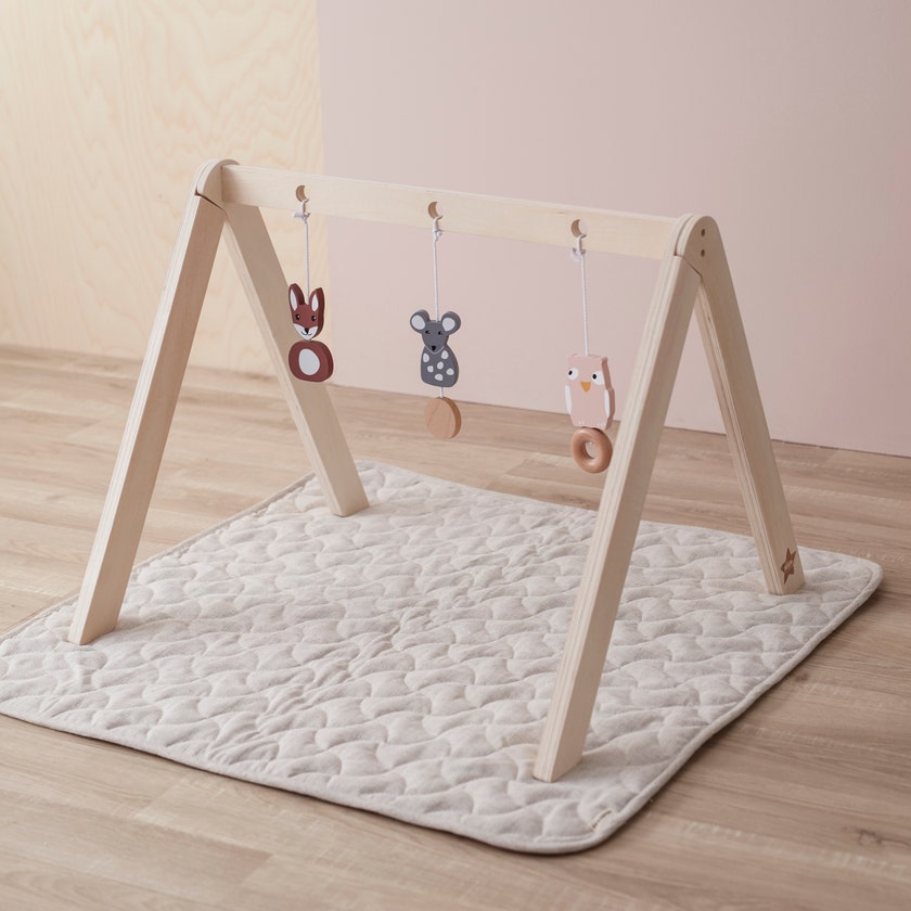 Babygymsfigurer trä