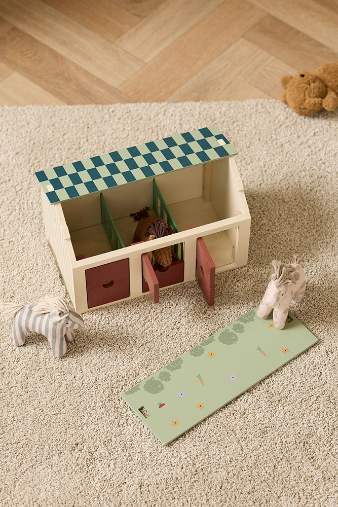 Stall med hästar