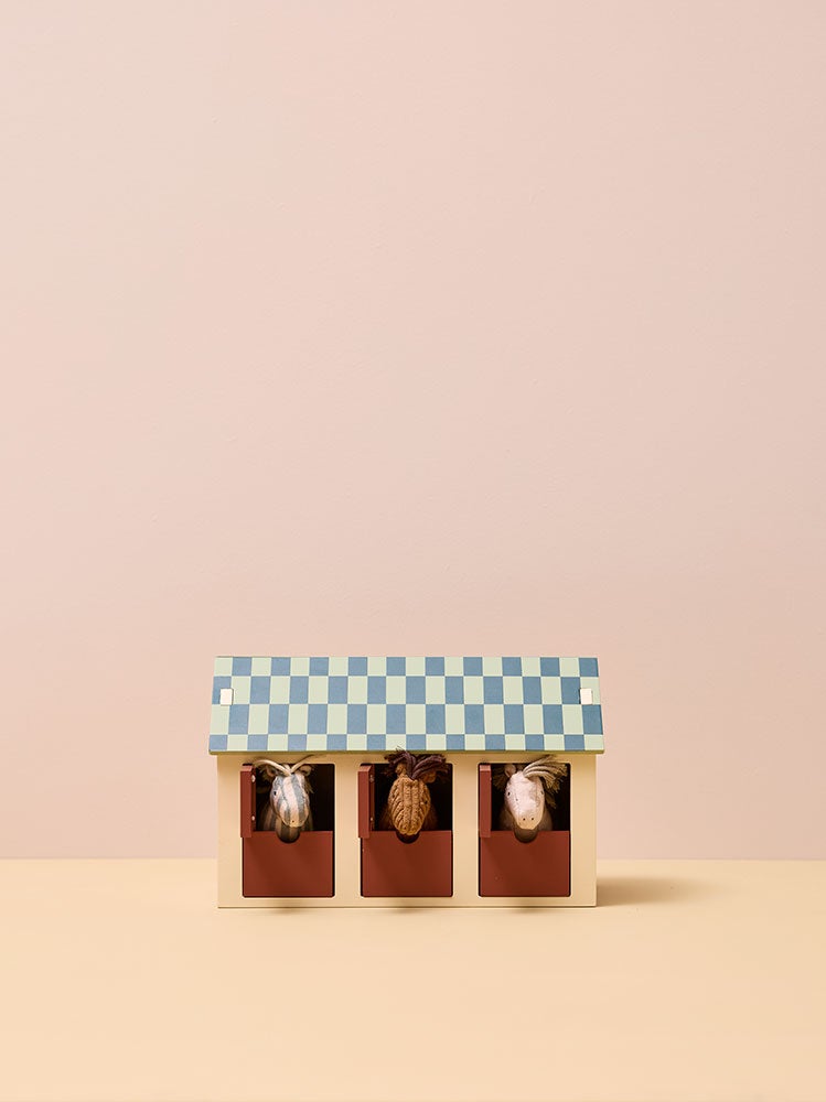 Stall med hästar