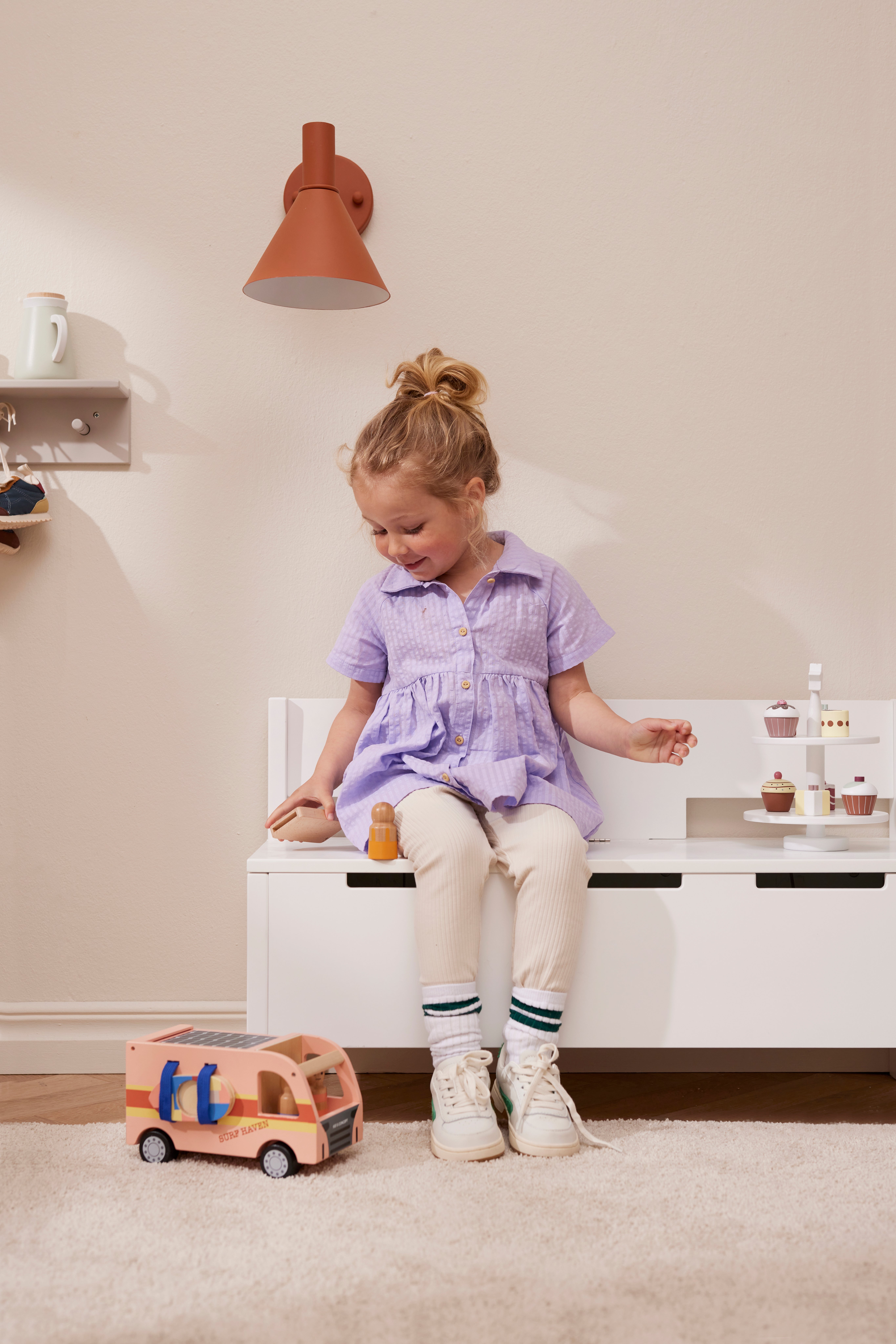 Kid's Sofa with storage white